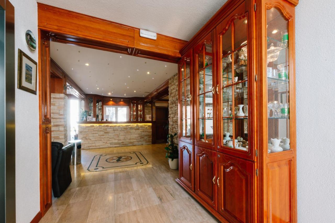 Irish House Medugorje Aparthotel Bagian luar foto