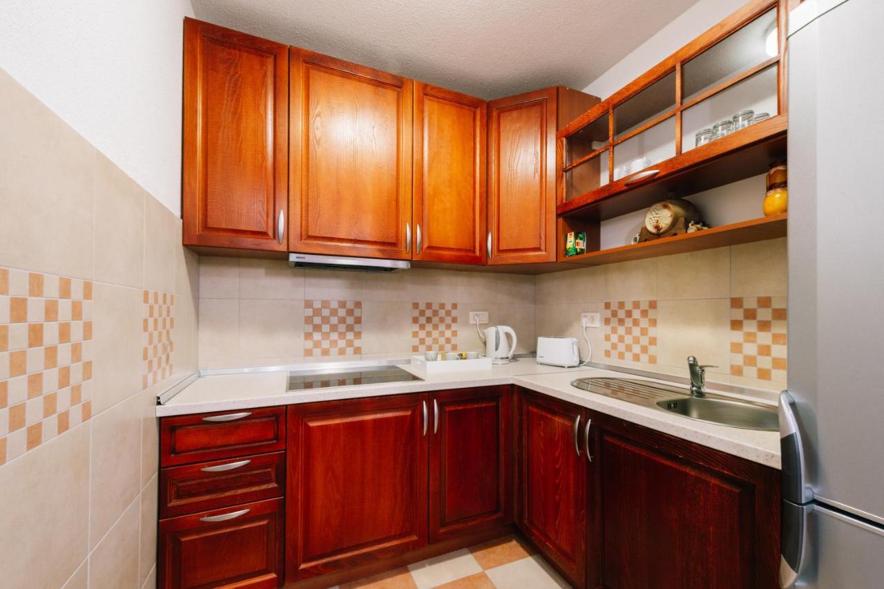 Irish House Medugorje Aparthotel Bagian luar foto